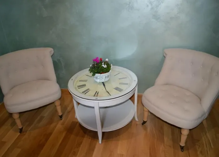 Bed & Breakfast Jolie Center 4*