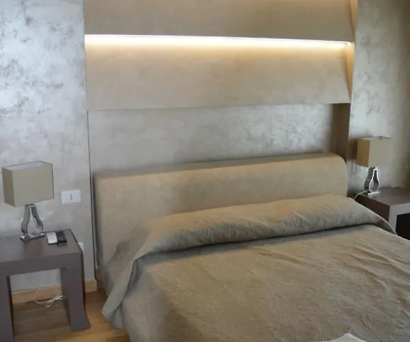 Bed & Breakfast Jolie Center 4*